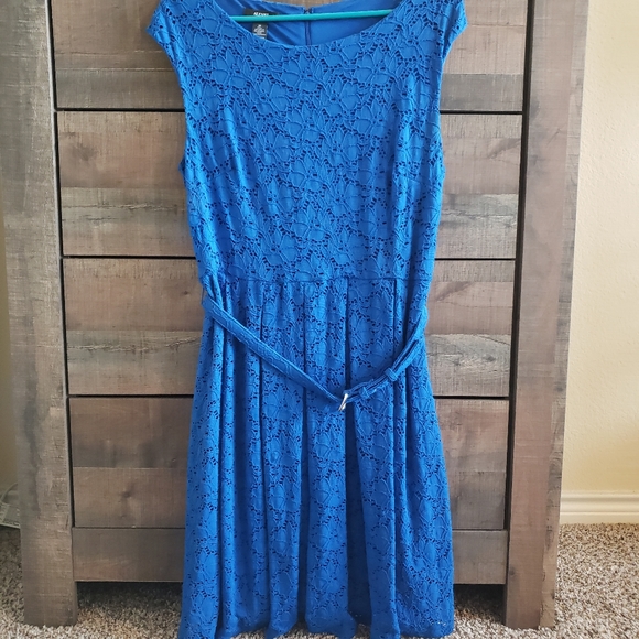Alfani Dresses & Skirts - Floral Lace Sleeveless Dress Size M